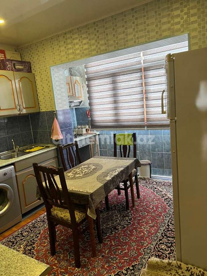 Sale, old building, 4 room, 100 m²