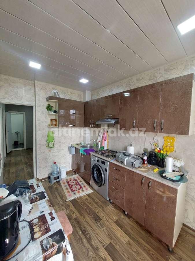 Sale, old building, 2 room, 52 m²