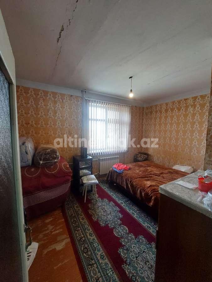 Sale, old building, 2 room, 52 m²