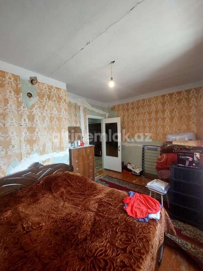 Sale, old building, 2 room, 52 m²