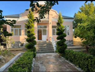 Rent, garden / house, 4 room, 440 m²