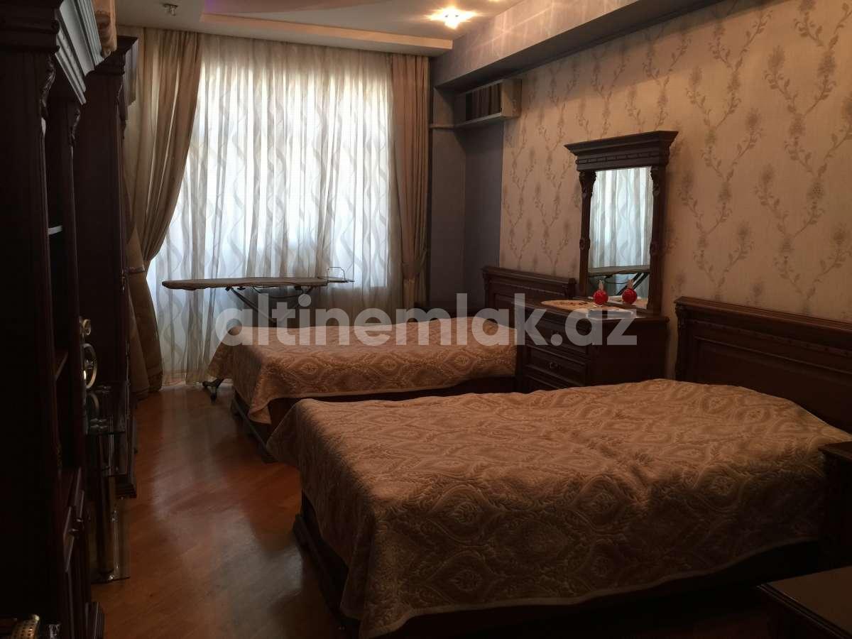 Kirayə verilir, yeni tikili, 3 otaqlı, 157 m²
