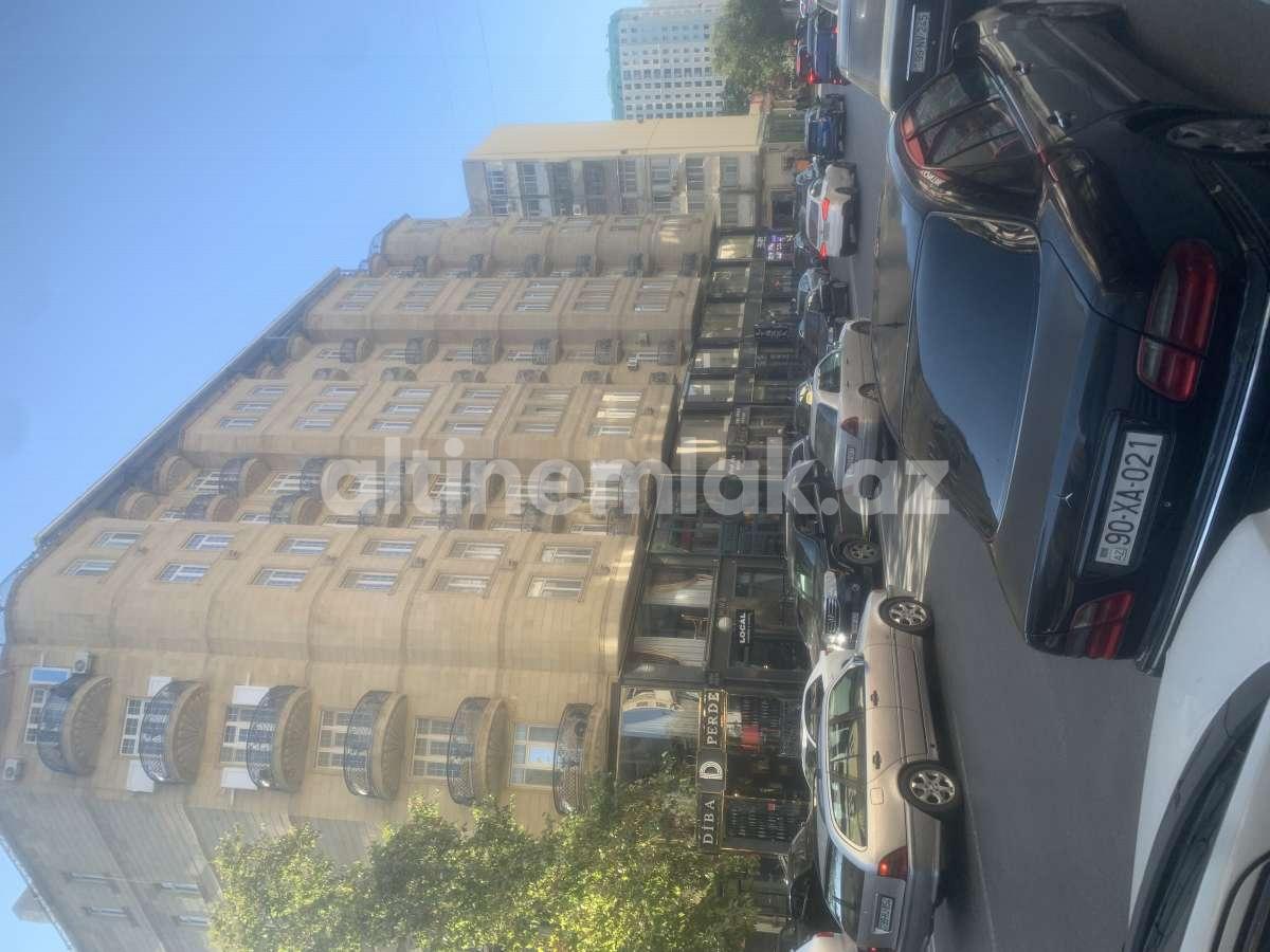 Продаётся, объект, 371 m²