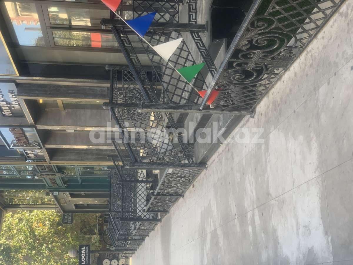 Продаётся, объект, 371 m²