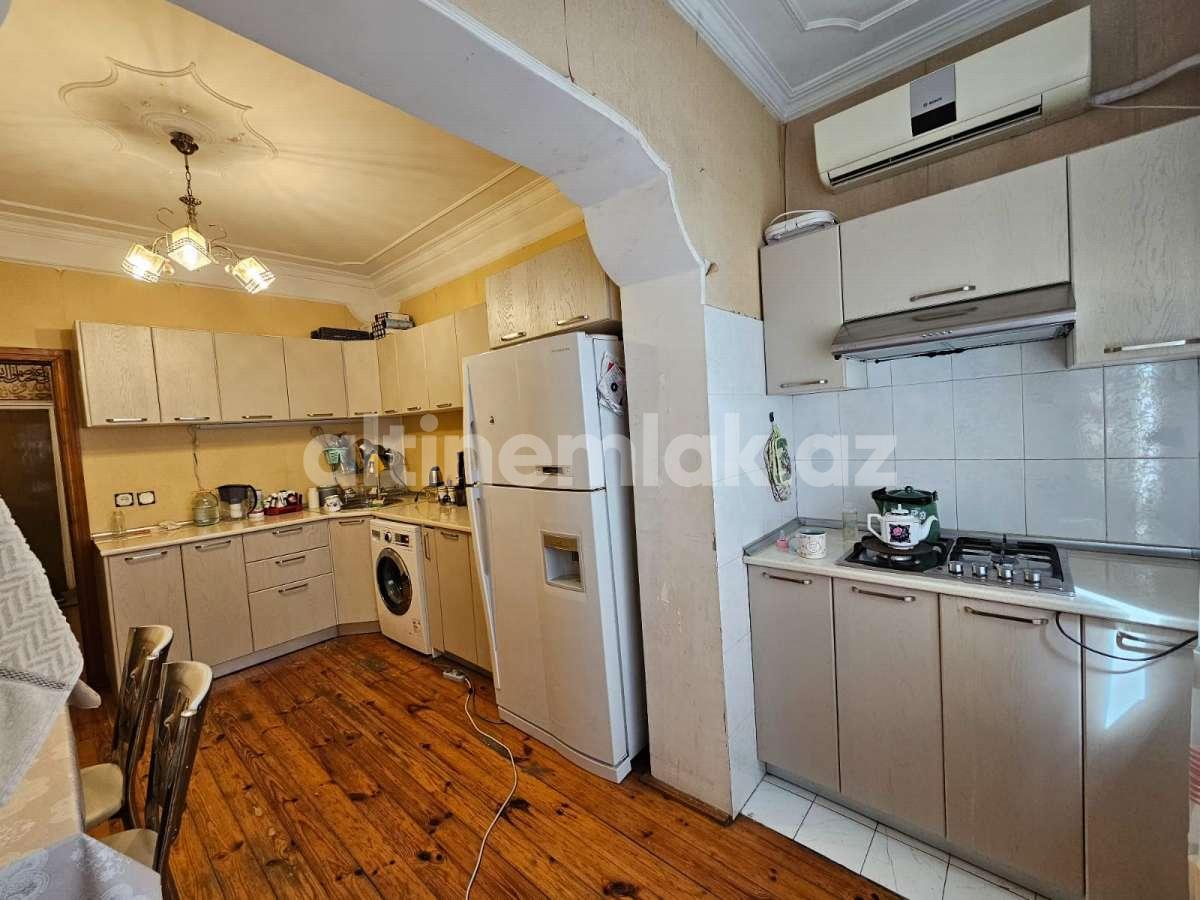 Продаётся, вторичка, 2-комнаты, 60 m²