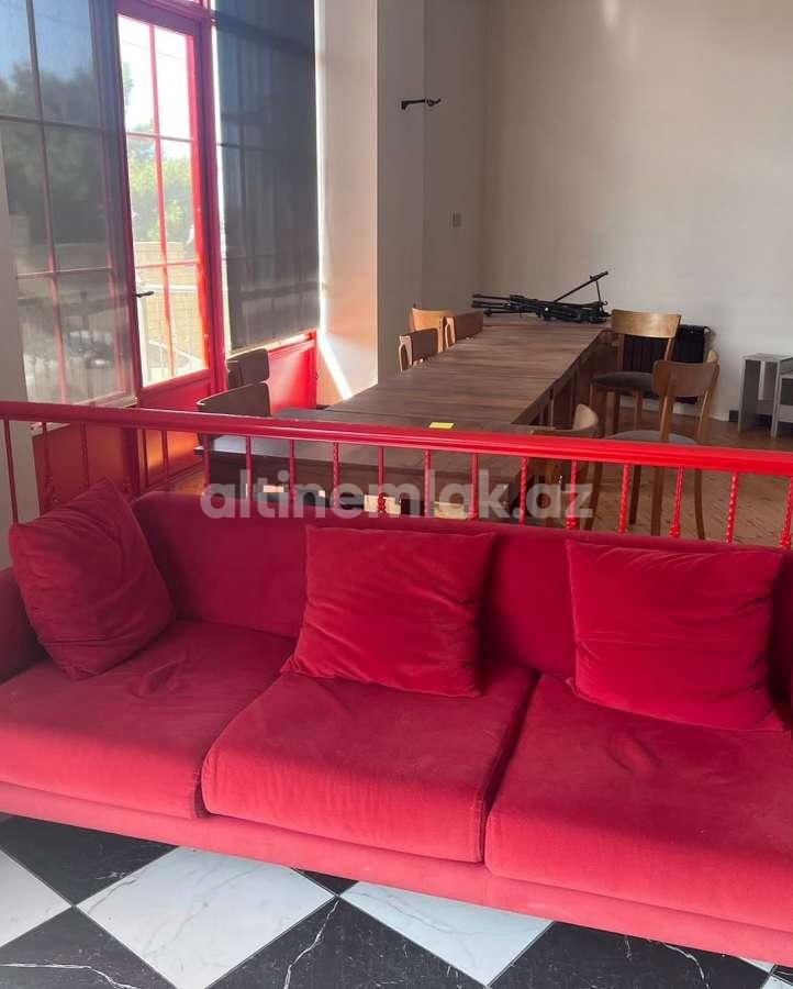 Продаётся, офис, 6-комнаты, 217 m²