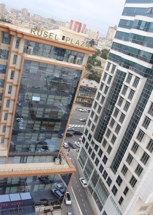 Rusel Plaza Biznes Mərkəzi